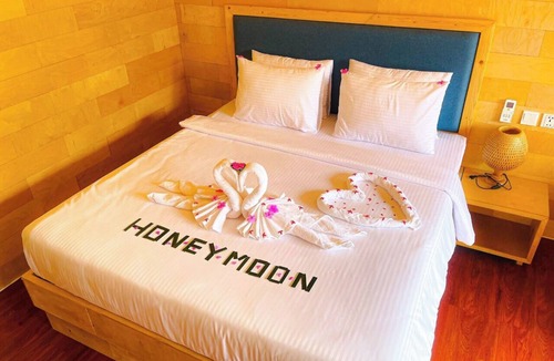 Koh Rong Resort | Royal C Beach Resort