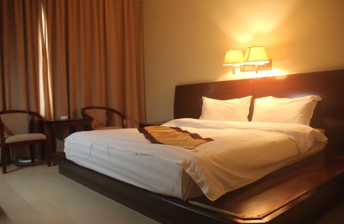 Luang Namtha Hotel | Royal Hotel Luang Namtha ' Huang Ching'