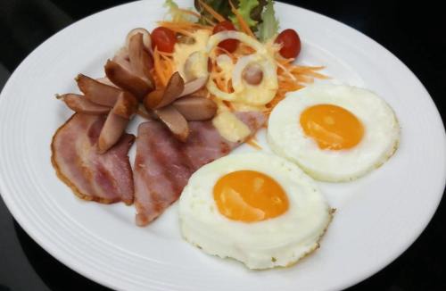 Ban Chang Hotel | Royal Place Banchang