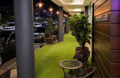 Taman Melaka Raya Hotel | Royal Queenspark Hotel
