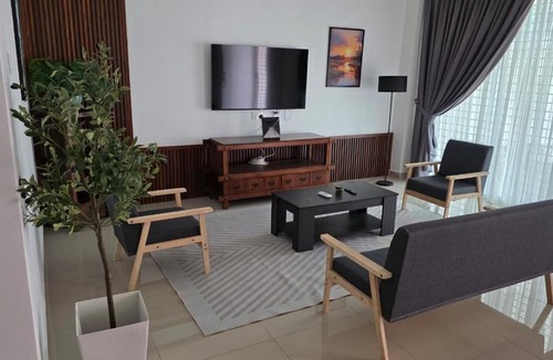 Bukit Kuin Satu House | RuangWaktu at Indera Mahkota 18