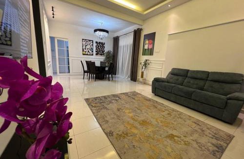 Sepang House | Rumah Cemara - Near KLIA & Sepang F1 Circuit