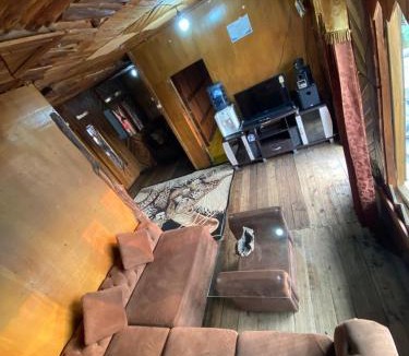 Rancabali Villa | Rumah Kayu Tanjakan
