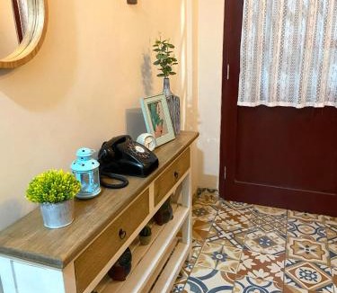 Banjarasri House | Rumah Paron Homestay Barat