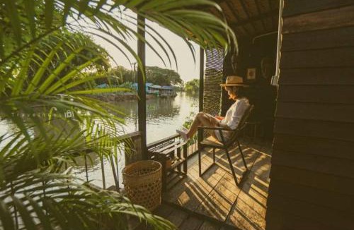 Doem Bang Ski Chalet | Rustic​ Charm​ Suphan​