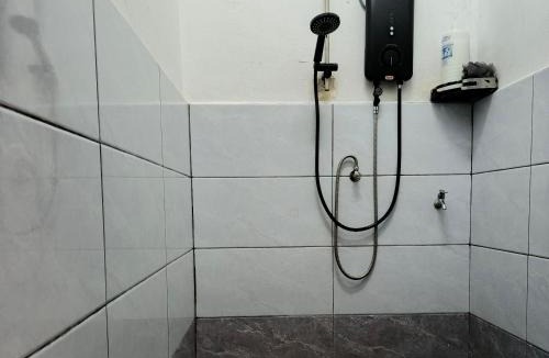 Sungai Siput House | RZ HOMESTAY With WiFi