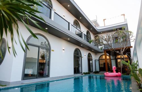 Dong Hoa Hotel | Sóng Biển Beach Villa Homestay