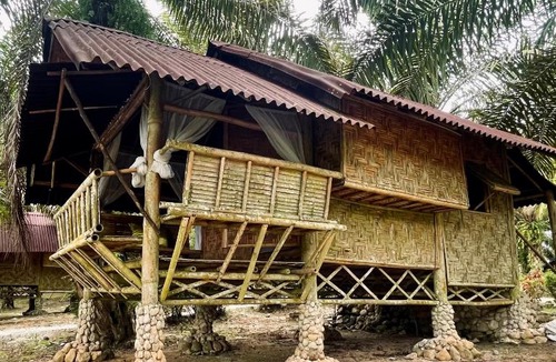 Kampung Mendok Ski Chalet | Sahom Valley Resort