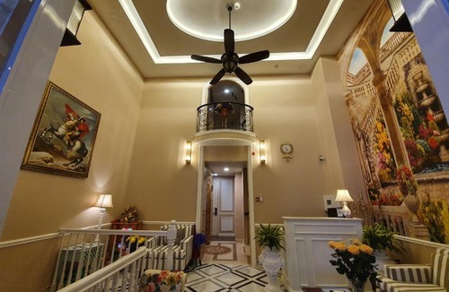 Phu My Hung Hotel | Saigon By Night Luxury Hotel