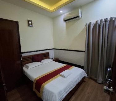 Phu Nhuan Hotel | SaiGon Night Hotel