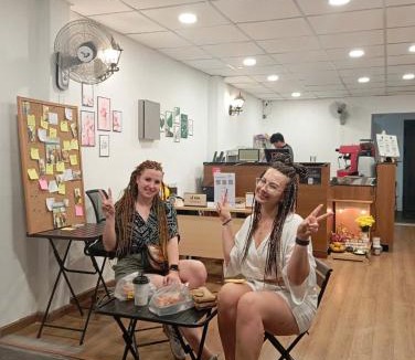 Downtown Ho Chi Minh City Bed & Breakfast | Saigon Style Hostel & Cafe