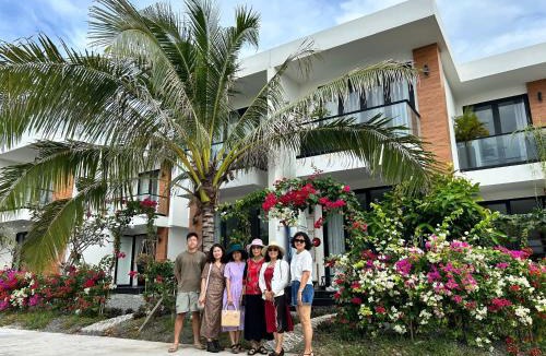 Long Hai Villa | Saint Simeon Resort in Long Hải- Biệt thự biển 3 phòng ngủ - sát biển - hồ bơi - BBQ