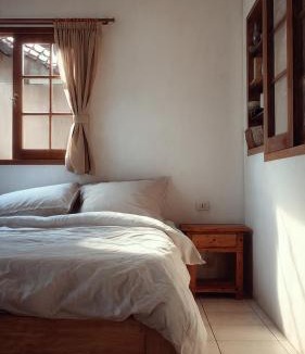 Taman Istana House | Salaman Homestay 1