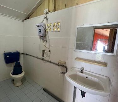 Tioman Island Ski Chalet | SALANG SAYANG RESORT PULAU TIOMAN