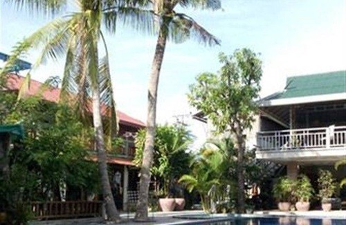Ruessei Kaev Hostel | Samathi Lake Resort