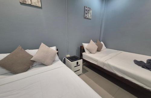 Rayong House | Samed Your House Family Room
