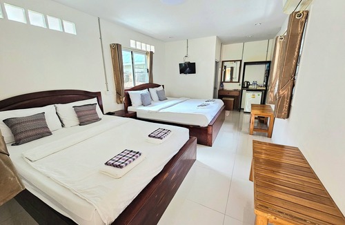 Rayong Hotel | Samet Bellhouse