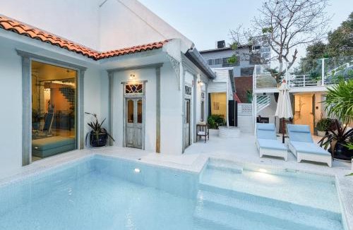 Chang Phueak Villa | Santitham Pool Villa I 5 Bedrooms I walkable I Entire villa I Daily Housekeeping