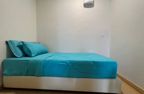 Taman Melaka Raya Bed & Breakfast | SANTORINI Melaka Imperio Residence.