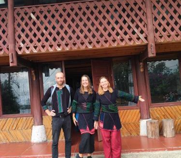 Hau Thao Bed & Breakfast | SaPa Hmong Streamside Homestay