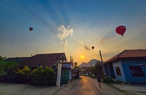 Vang Vieng Hostel | Saphaothong guesthouse