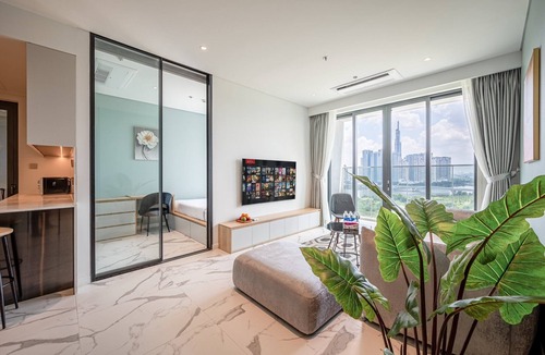 Thu Thiem Hotel | Sarang Smile Luxstay The Crest Residence
