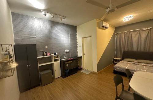 Kampung Sungai Raya Apartment | Saville Cheras 3 Bedroom HomeStay Near MRT