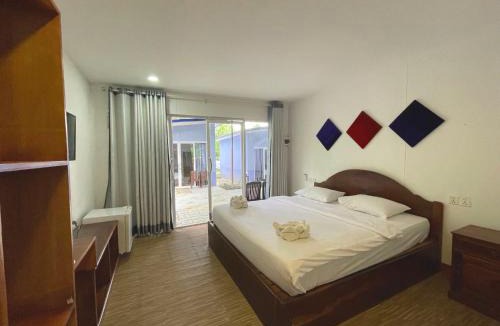 Koh Rong Hotel | Scarlet Sails Resort