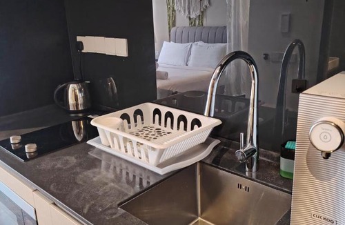 Kuala Lumpur City Centre Apartment | Scarletz Twin Tower Facing Suites