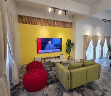 Gelugor House | SD Homestay 81 Play together, Fun forever