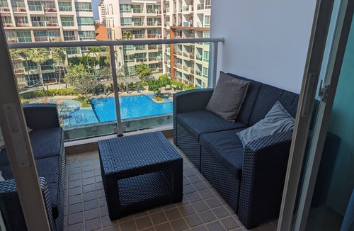Khao Takiab Condo | SEA CRAZE CONDO, 2 bedroom 2 bathroom Walking distance to Khao Takiab beach .