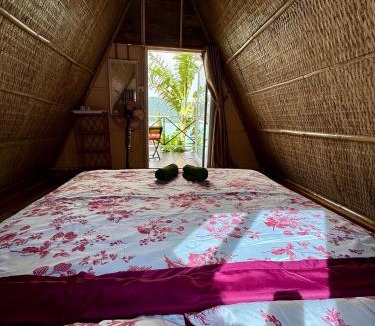 Koh Rong Sanloem Hostel | Sea PoeTree