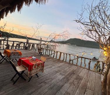 Koh Rong Sanloem Hostel | Sea PoeTree