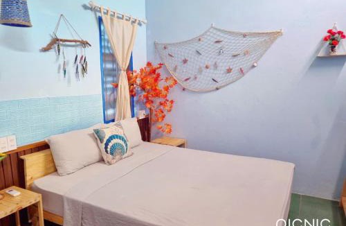 Dong Hoi Apartment | Sea Sunrise House - Căn hộ du lịch 2 phòng ngủ, phòng khách và bếp