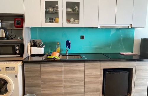 Bai Chay Apartment | Sea View Sandy Homestay Citadines Marina Ha Long