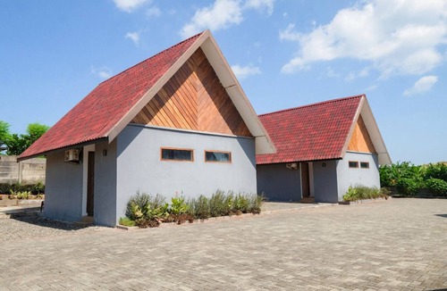 Pameungpeuk Cottage | Seaside Sayang Heulang by Sinergi