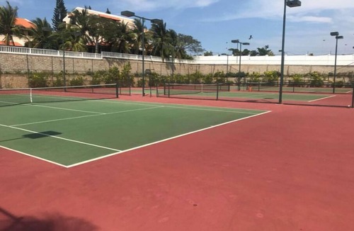 Central Mui Ne Beach Apartment | Seaside Villa 3 Bedrooms with Swimming Pool and Tennis Court