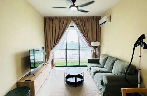 Gelang Patah Apartment | Seaview 2B1R 4 pax Condo Forest City 1G-2908