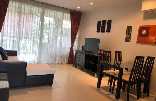 Kram Apartment | Seaview Condominium A13