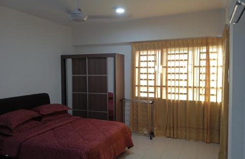 Central Seberang Perai Apartment | Seberang Jaya Family Pool Homestay Near Hospital 3 Bedroom Aircond 2 Bathroom & Family Room Aircond