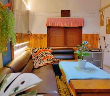 Karanganyar House | Secation Homestay & Kost