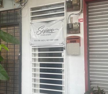 Kampung Baung House | Sejiwo Apartment 6-8pax
