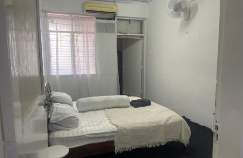 Kampung Baung House | Sejiwo Apartment 6-8pax