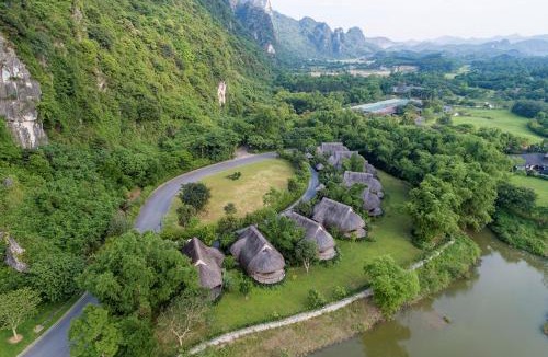 Bay Lang Resort | Serena Kim Boi Resort - Hoa Binh