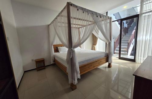 Bukit Hostel | Serenity Nirvana Palace- Women Boho Dorm 16 mins from Airport