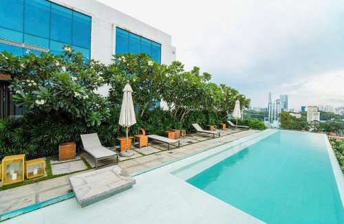 District 3 Villa | Serenity Saigon Sky Villas - Free One Way Airport Shuttle