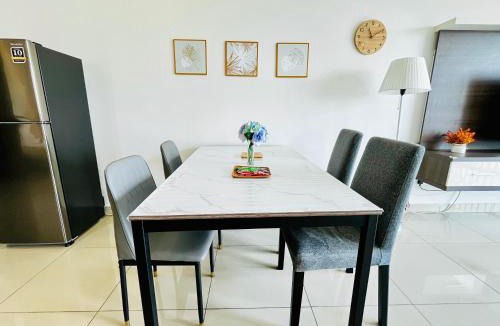 Shah Alam Apartment | Setia Alam Nordic Trefoil 2 Bedrooms Home-Walk to Setia City Mall & & Setia City Convention Centre