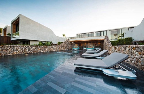 Khuekkhak Villa | (SHA+)Spacious Duplex Grand Pool villa (G2)