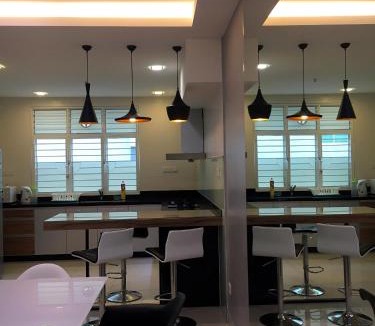 Tanjung Bungah Villa | Shamrock Boutique Villa - Stay for 12 person