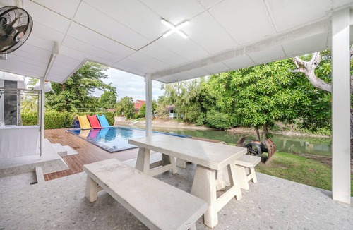 Kram Villa | Shark House - Family Pool Villa